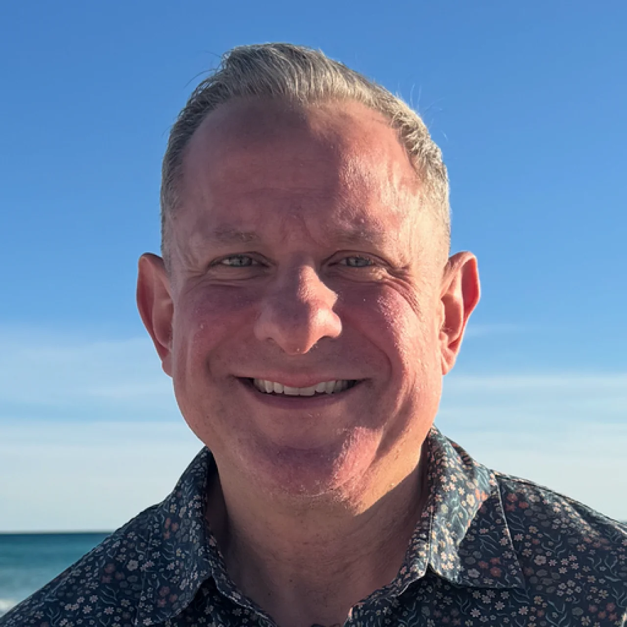 Author Erik Treulein