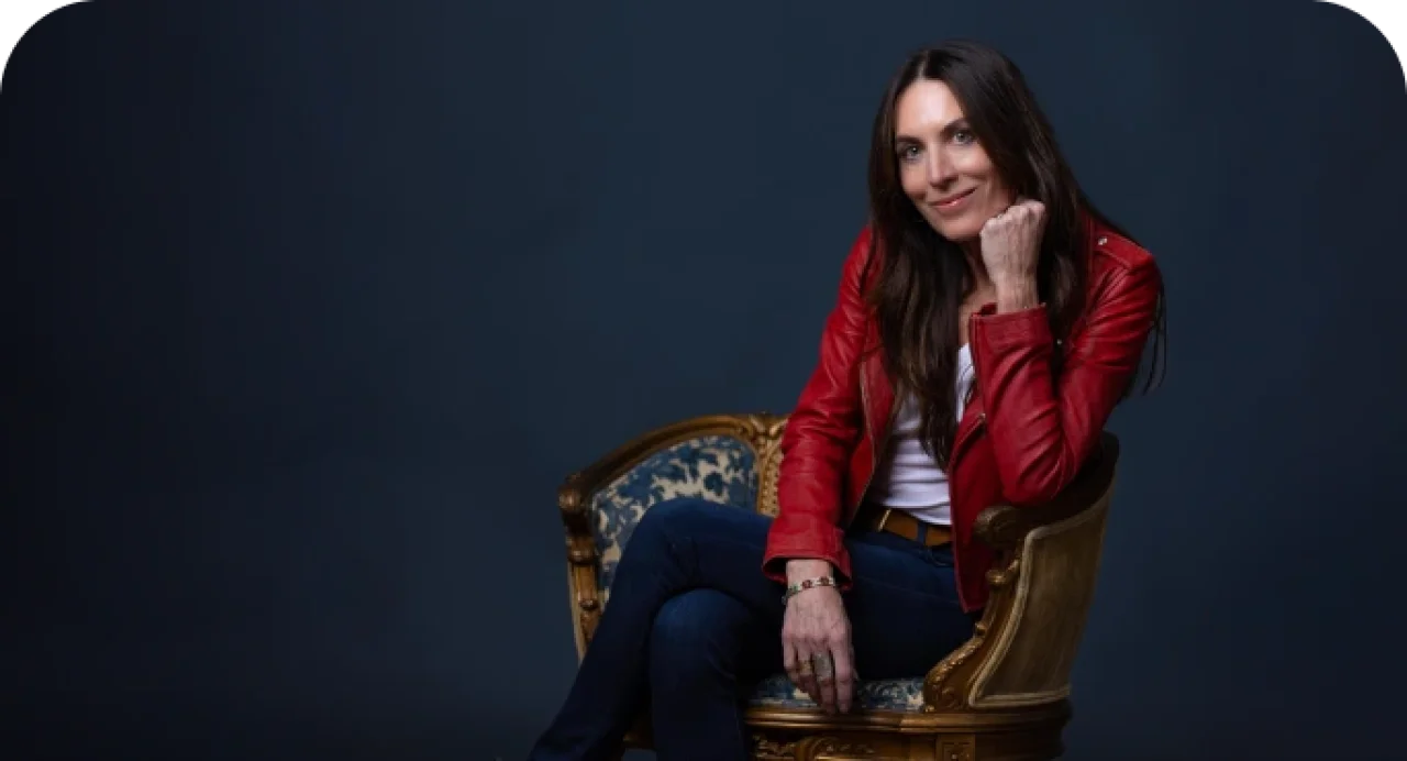 Get Bizee Podcast Hero Mobile